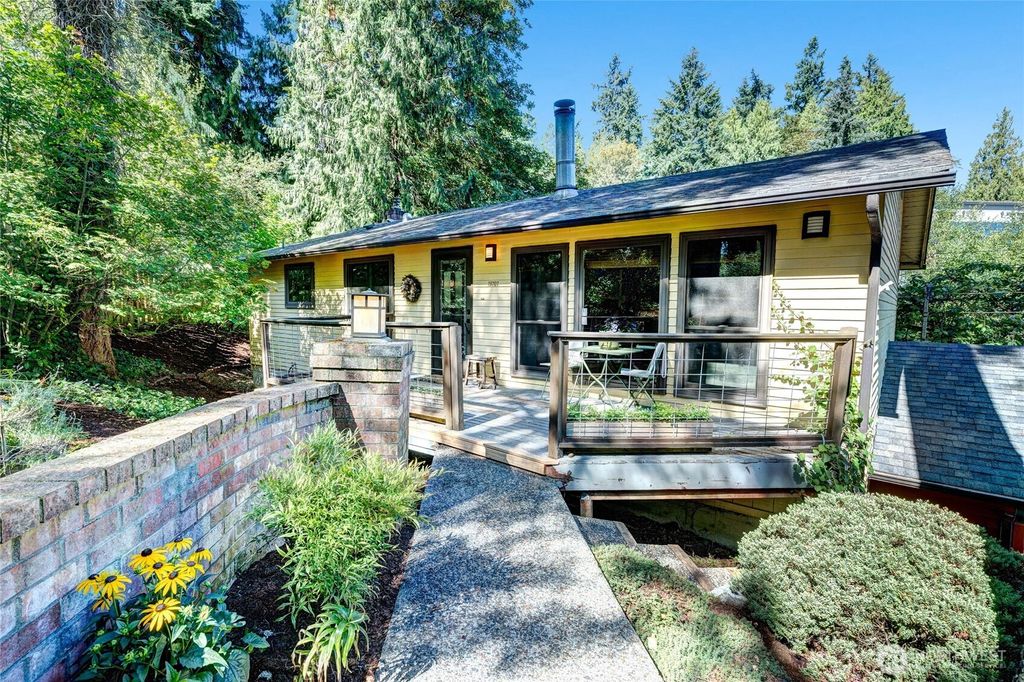 Photo of 19707 67th Avenue NE, Kenmore, WA 98028 (MLS # 2419508)