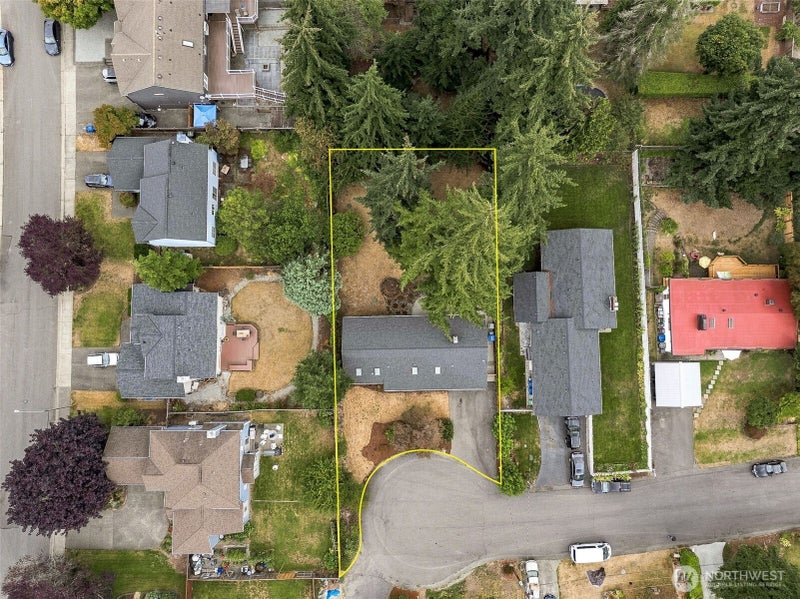 612 S 195th Street