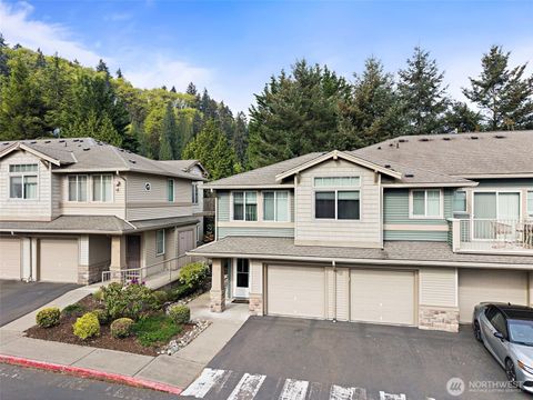 Photo of 15325 SE 155th Place #E2, Renton, WA 98058 (MLS # 2496367)