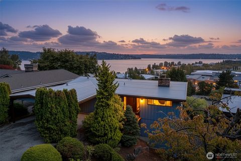 Photo of 7734 57th Avenue NE, Seattle, WA 98115 (MLS # 2442510)