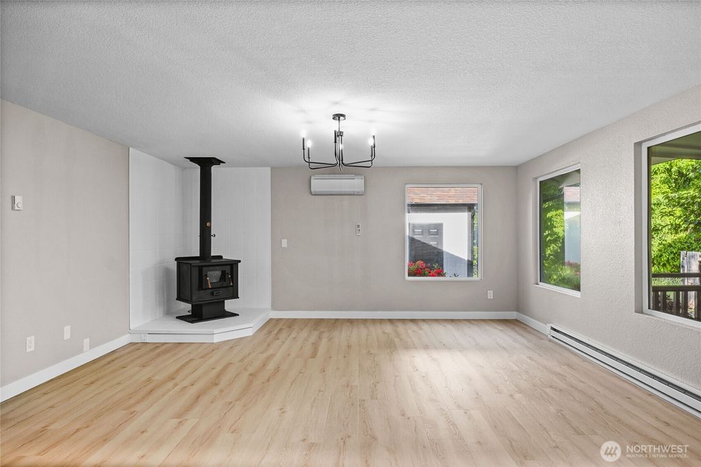 listing image 9362043421051733446
