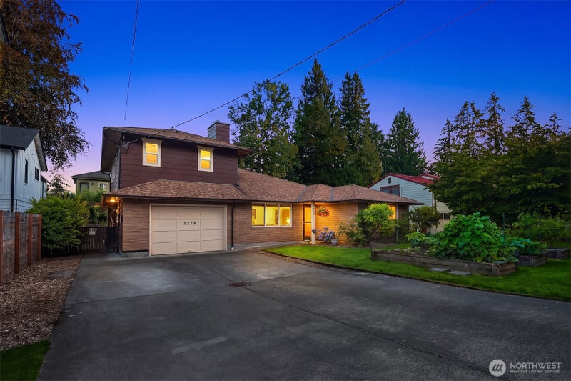 3229 NE 87th Street
