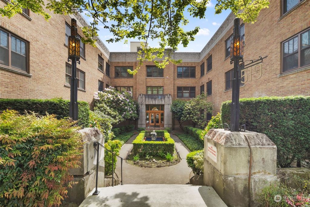 Photo of 519 W Roy Street #312, Seattle, WA 98119 (MLS # 2228862)