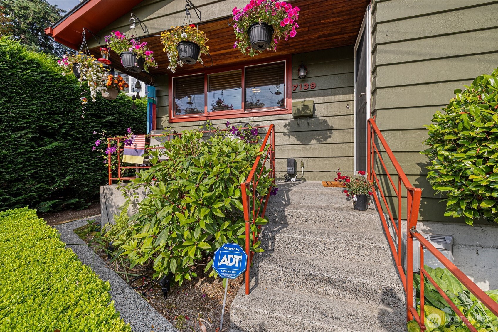 7139 Wright Avenue SW