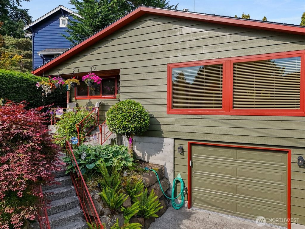 Photo of 7139 Wright Avenue SW, Seattle, WA 98136 (MLS # 2457343)