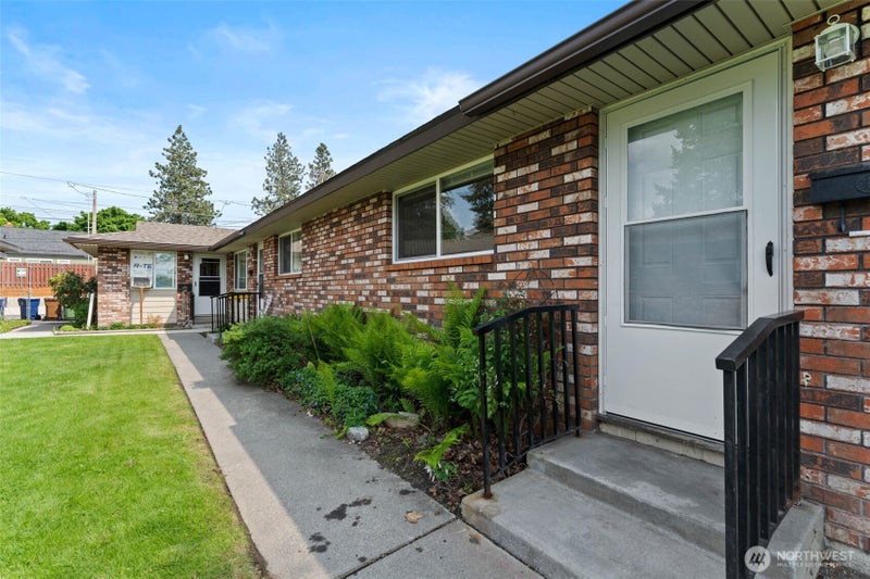 1332 W Garland Avenue