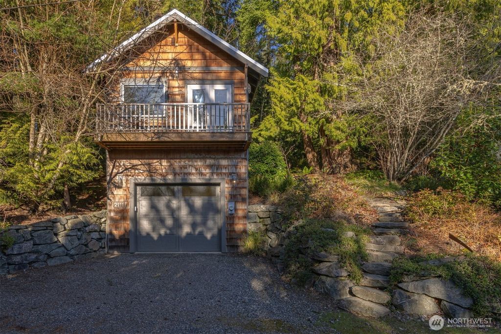 Photo of 2111 Dellesta Drive, Bellingham, WA 98226 (MLS # 2499937)
