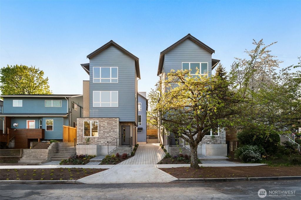 Photo of 1625 C 21st Avenue, Seattle, WA 98122 (MLS # 2362732)