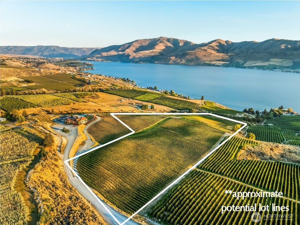 Photo of 754 Winesap Avenue, Manson, WA 98831 (MLS # 2590547)