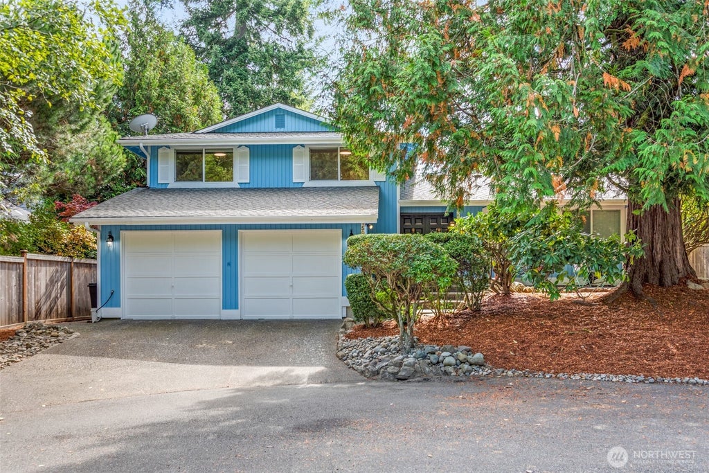 Photo of 15933 SE 48th Drive, Bellevue, WA 98006 (MLS # 2585736)