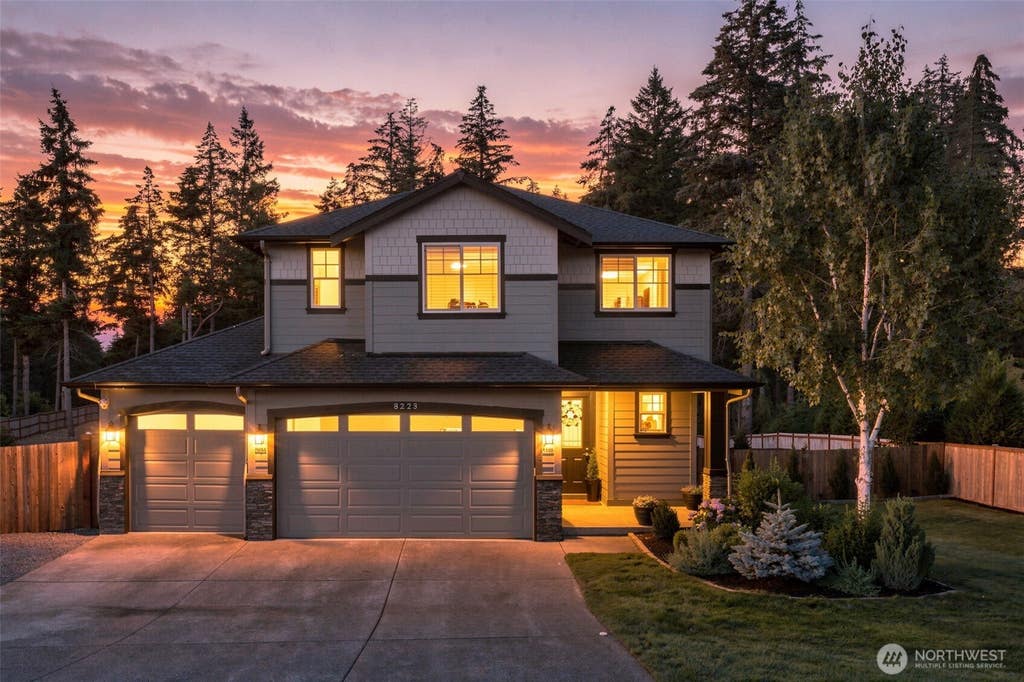 Photo of 8223 52nd Ave AVE NE, Olympia, WA 98516 (MLS # 2573929)