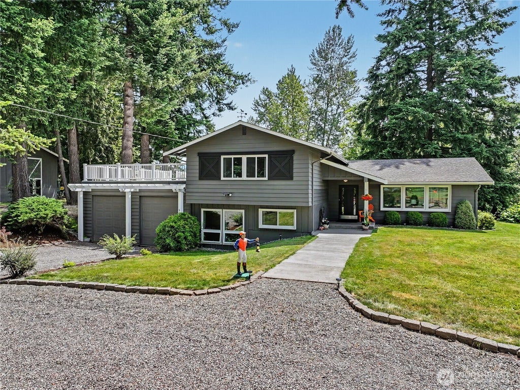 Photo of 39428 200th Avenue SE, Auburn, WA 98092 (MLS # 2568731)