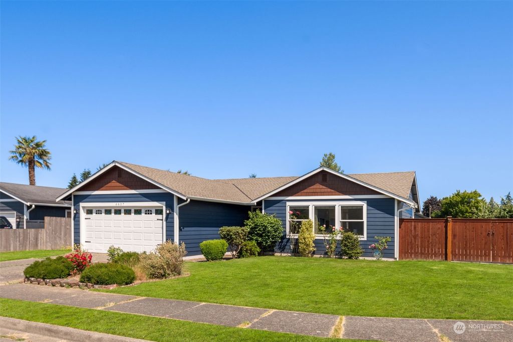 Photo of 6607 72nd Street NE, Marysville, WA 98270 (MLS # 2258186)