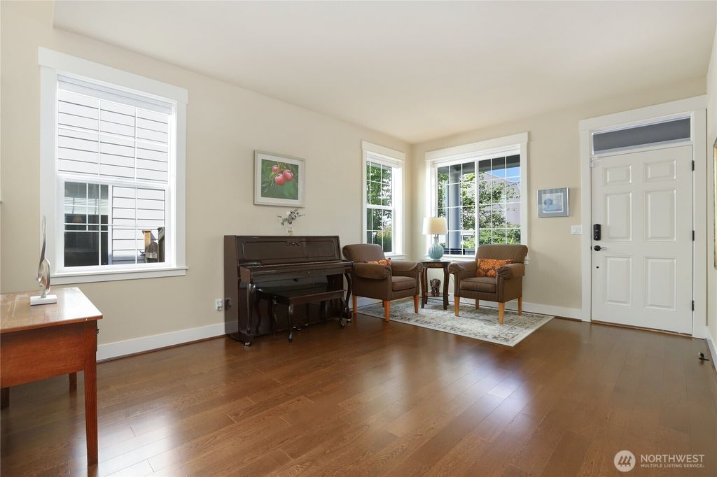 Photo of 315 4th Avenue S, Kirkland, WA 98033 (MLS # 2415833)