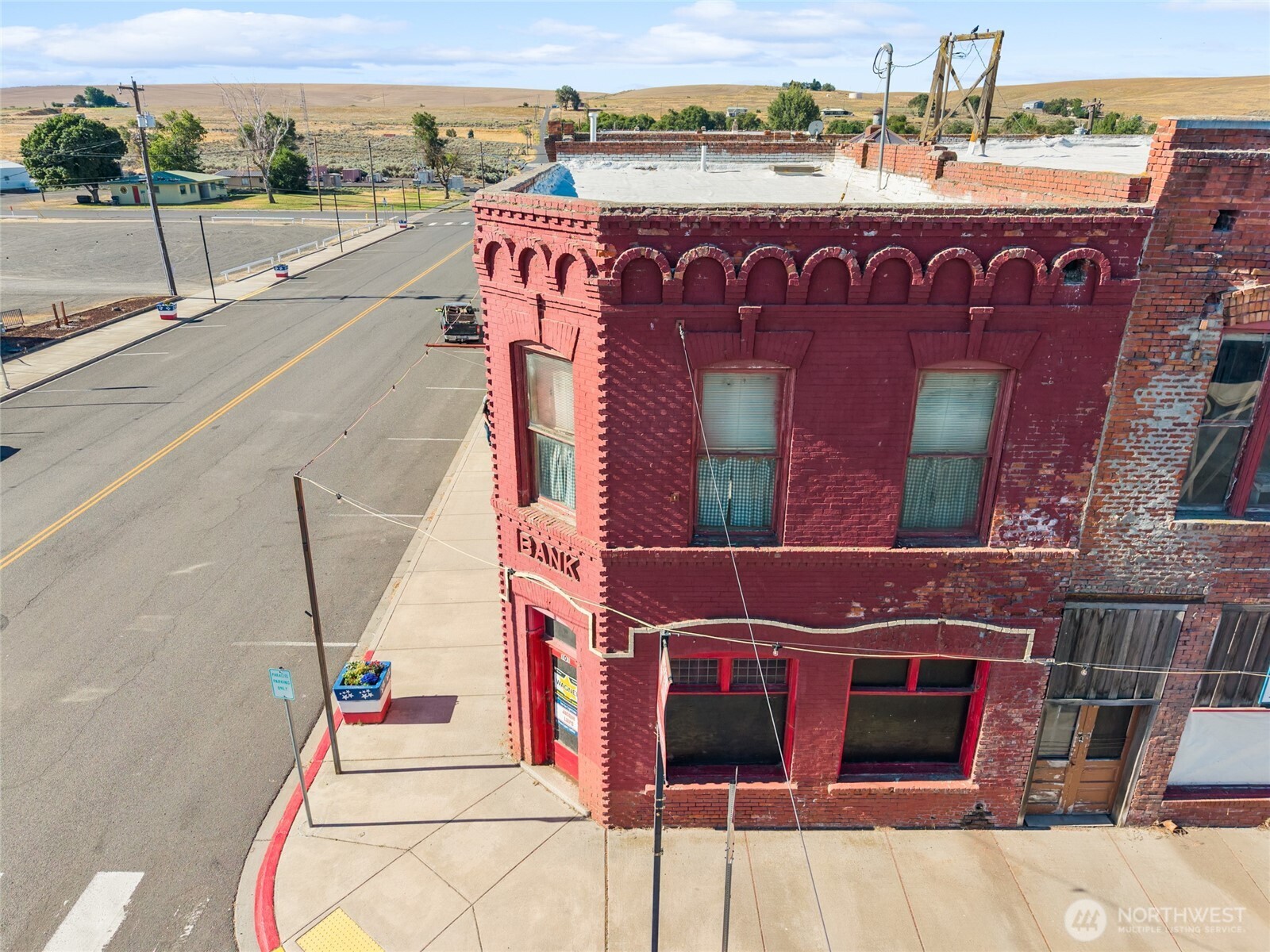 101 W 2nd Street