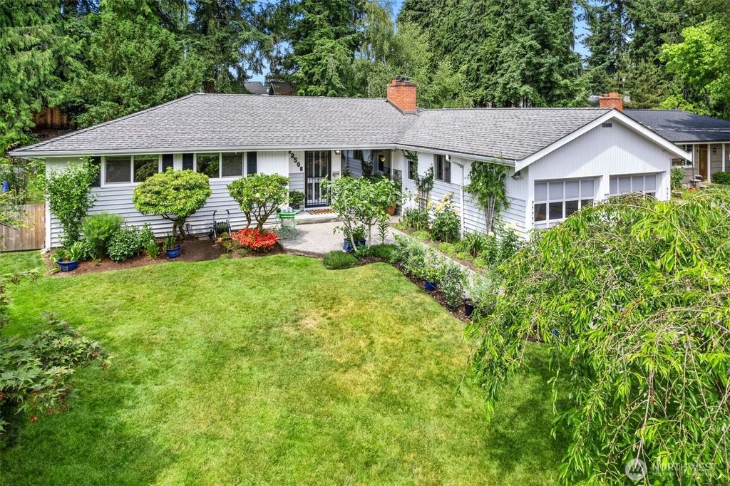 Photo of 22508 72nd Place W, Edmonds, WA 98026 (MLS # 2378250)