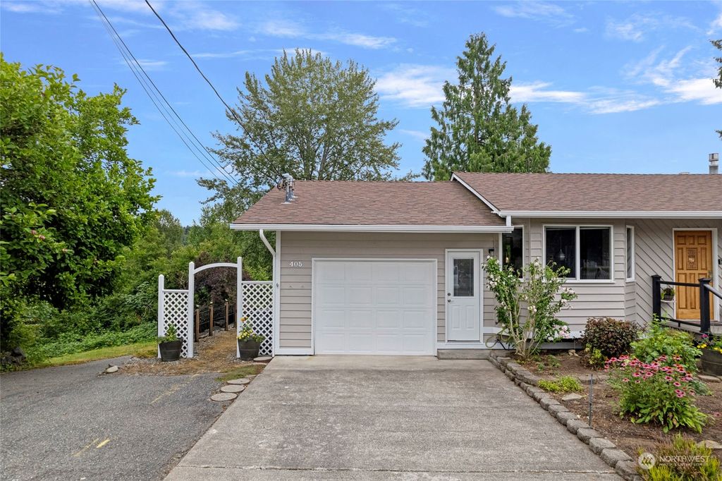 Photo of 405 Cypress Avenue, Snohomish, WA 98290 (MLS # 2272642)