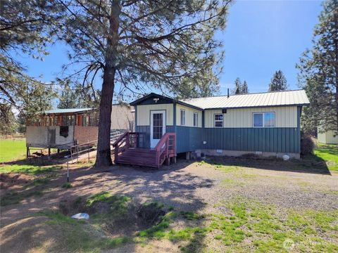 Photo of 39024 Petrie Lane E, Davenport, WA 99122 (MLS # 2328186)