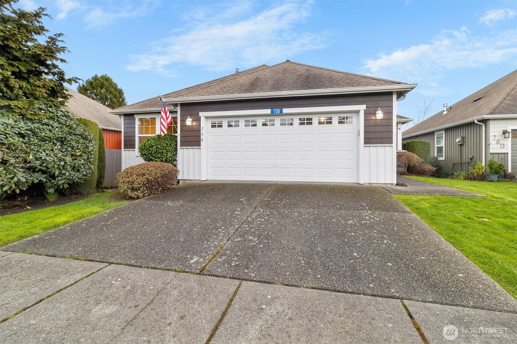Photo of 730 Farmington Drive, Burlington, WA 98233 (MLS # 2496950)