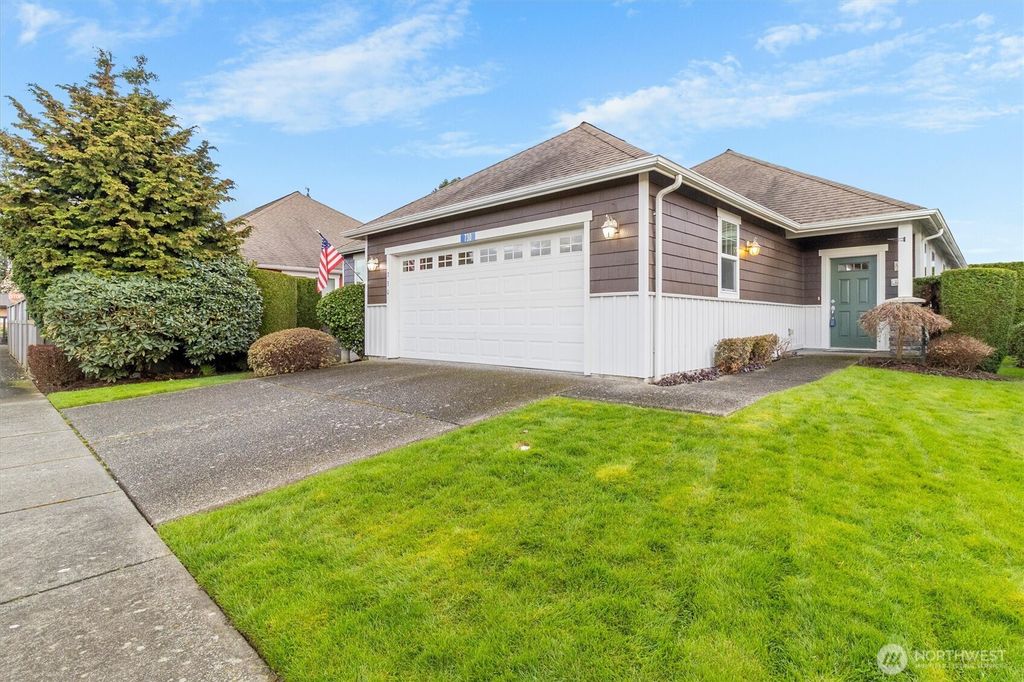 Photo of 730 Farmington Drive, Burlington, WA 98233 (MLS # 2496950)
