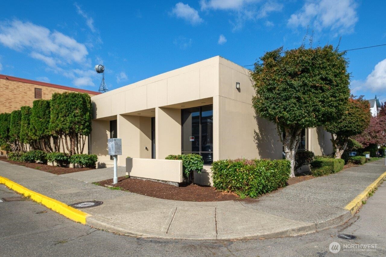 234 8th Avenue SE