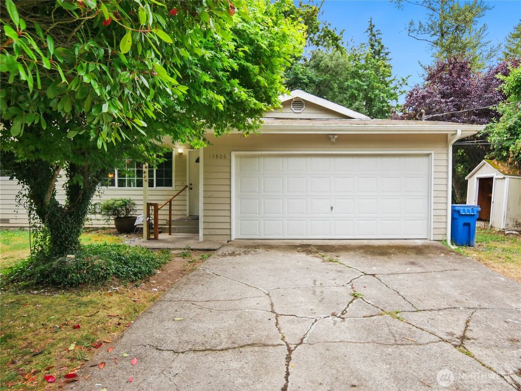 Photo of 13806 183rd Avenue SE, Renton, WA 98059 (MLS # 2406307)