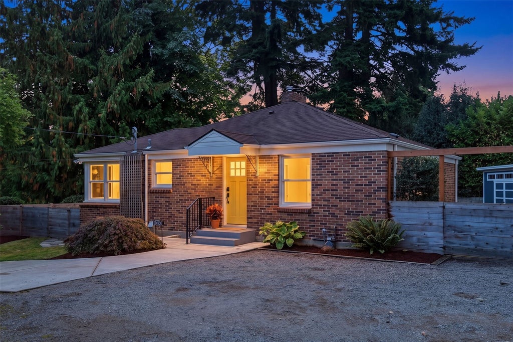 Photo of 10735 Densmore Avenue N, Seattle, WA 98133 (MLS # 2597291)