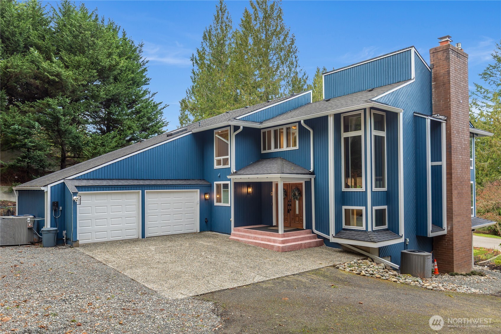 1215 293rd Avenue NE