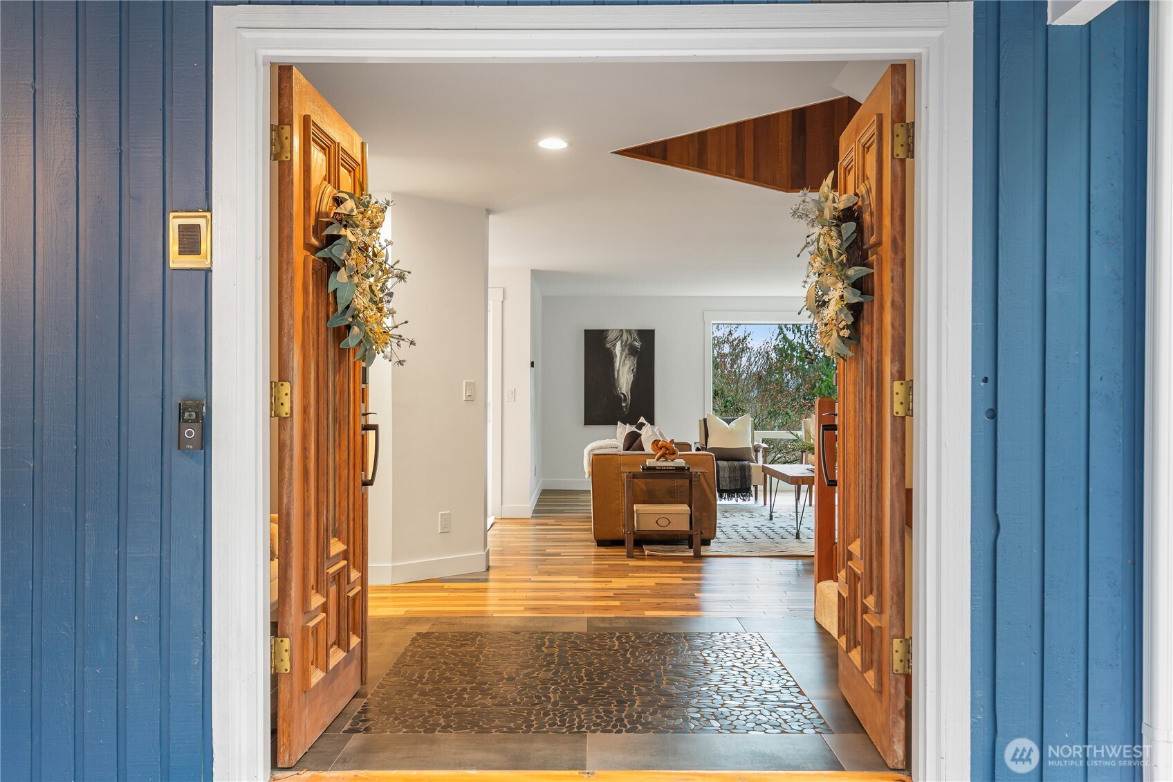 1215 293rd Avenue NE