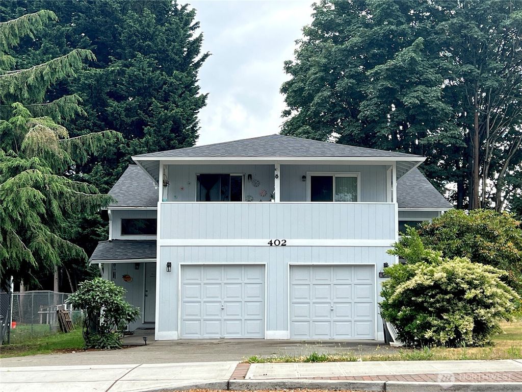 Photo of 402 4th Street SE, Auburn, WA 98002 (MLS # 2393409)
