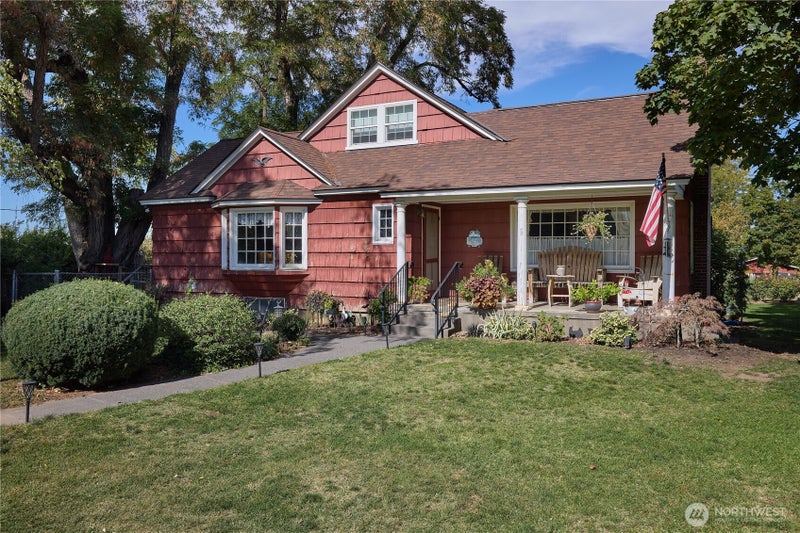 1010 /1012 Highland Road