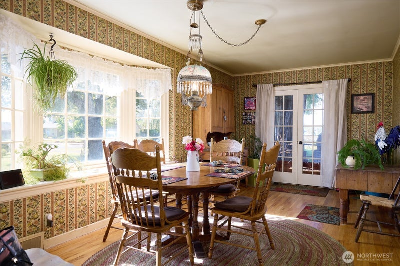1010 /1012 Highland Road