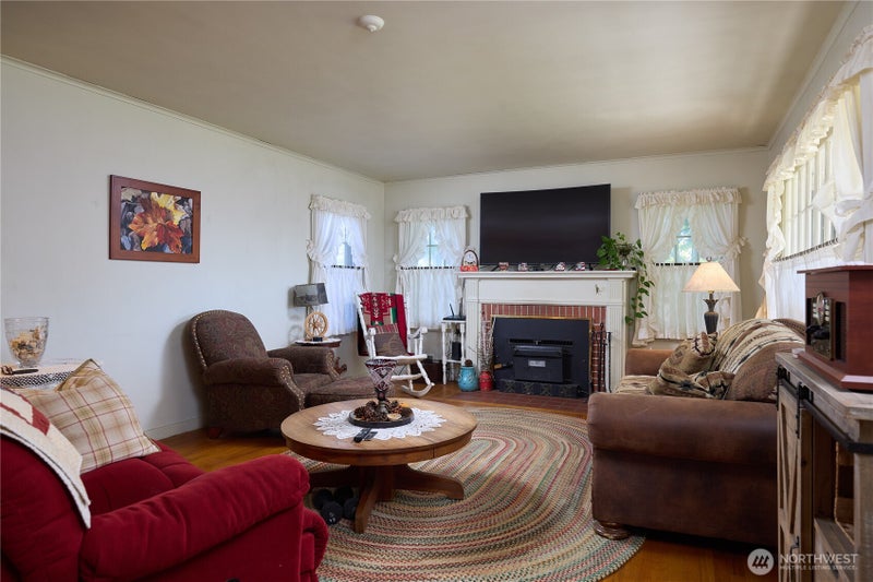 1010 /1012 Highland Road