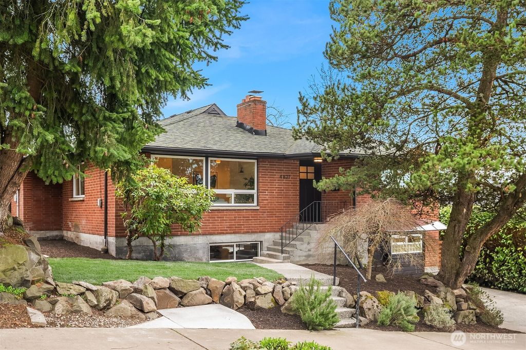 Photo of 4821 S Mead Street, Seattle, WA 98118 (MLS # 2479547)