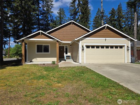 Photo of 21 E Tall Timber Ln Ln, Shelton, WA 98584 (MLS # 2487868)