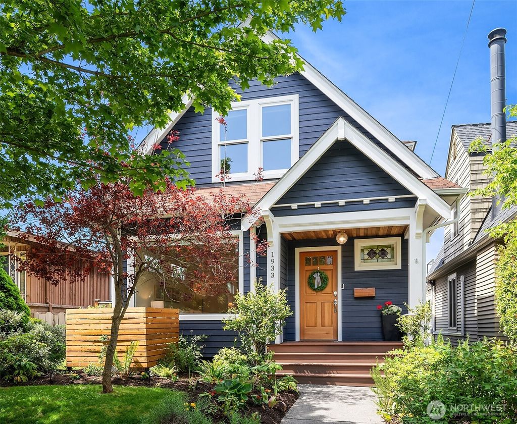 Photo of 1933 4th Avenue W, Seattle, WA 98119 (MLS # 2364041)