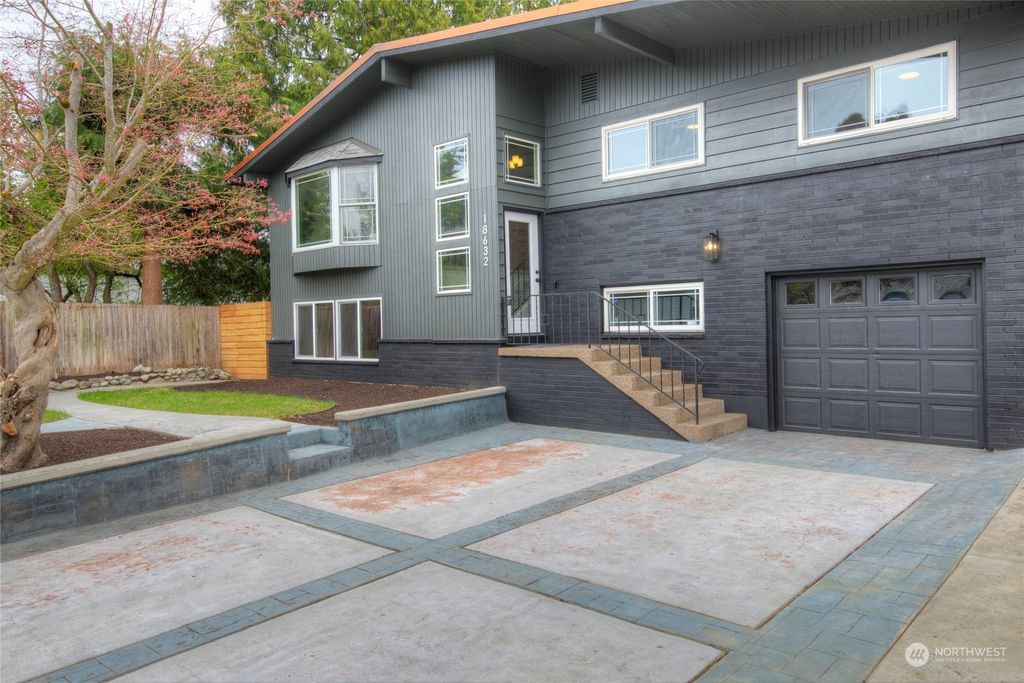 Photo of 18632 Corliss Avenue N, Shoreline, WA 98133 (MLS # 2222497)