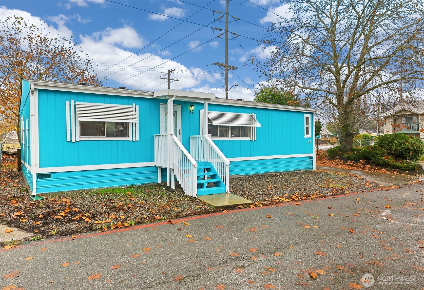 111 99th Street S 17