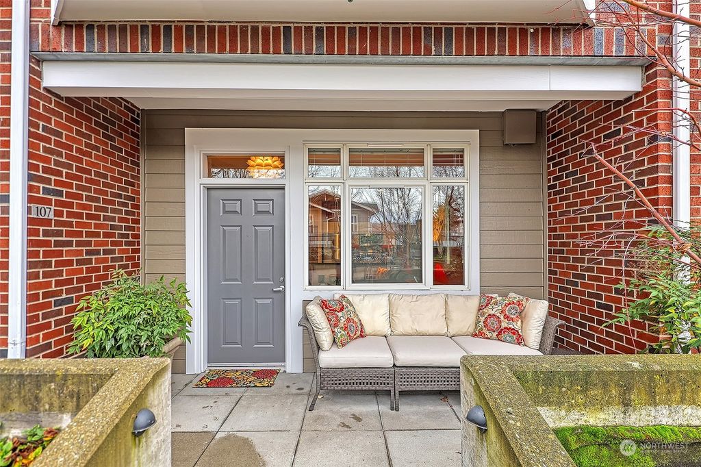 Photo of 812 5th Avenue N #107, Seattle, WA 98109 (MLS # 2190115)