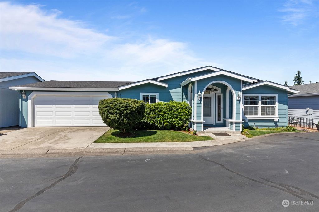 Photo of 24045 222nd Place SE, Maple Valley, WA 98038 (MLS # 2278098)