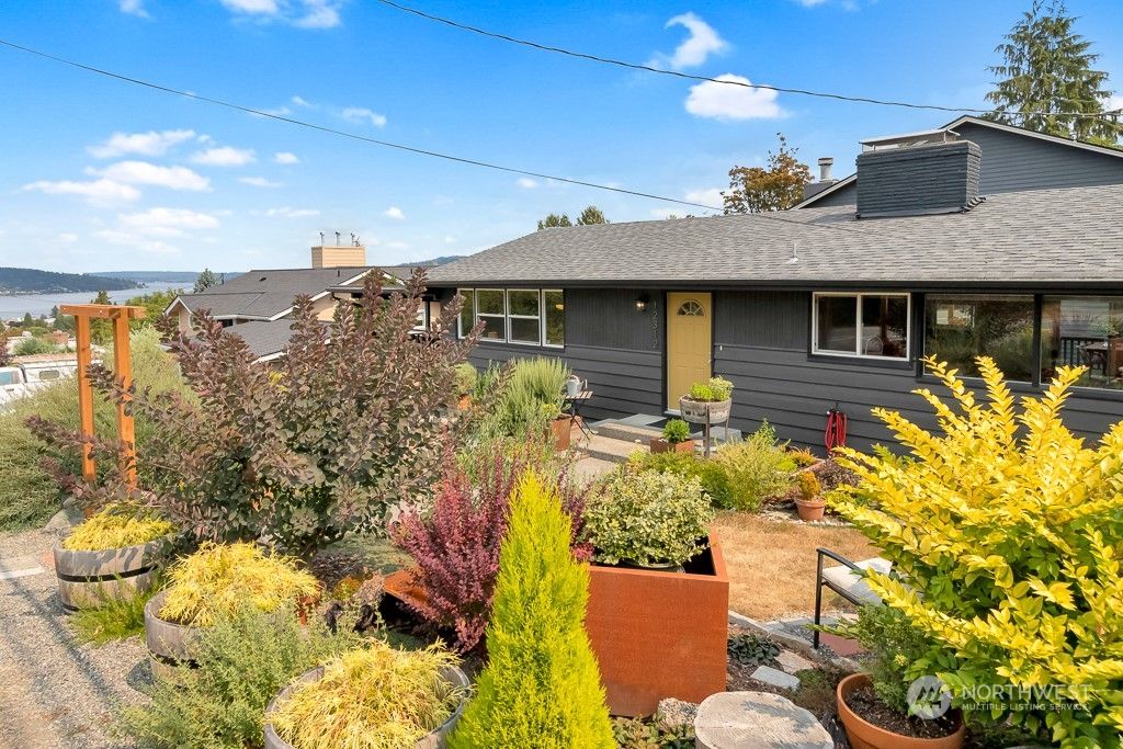 Photo of 12312 84th Avenue S, Seattle, WA 98178 (MLS # 2154704)