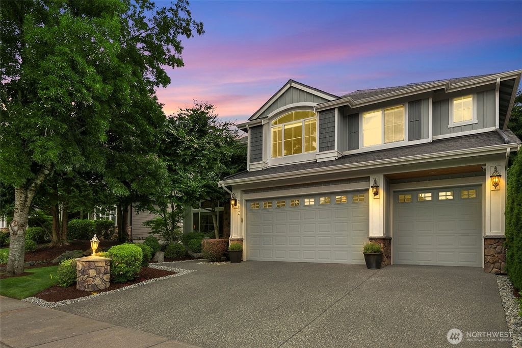 Photo of 27534 SE 28th Place, Sammamish, WA 98075 (MLS # 2423896)