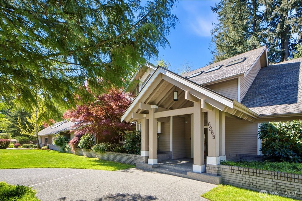 Photo of 6265 160th Avenue SE, Bellevue, WA 98006 (MLS # 2513689)