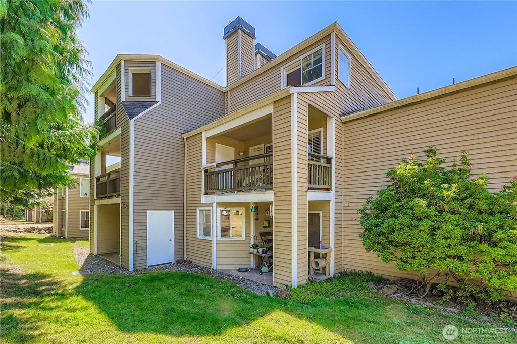 Photo of 5300 Harbour Pointe Boulevard #305J, Mukilteo, WA 98275 (MLS # 2420275)