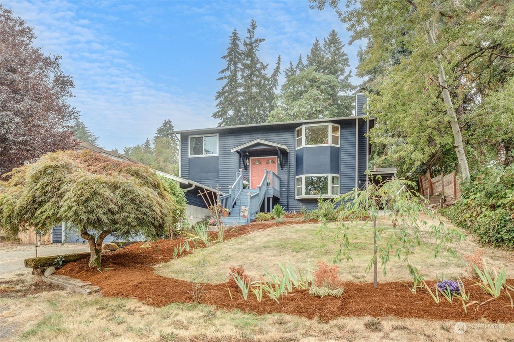 Photo of 14921 58th Avenue S, Tukwila, WA 98168 (MLS # 2004980)