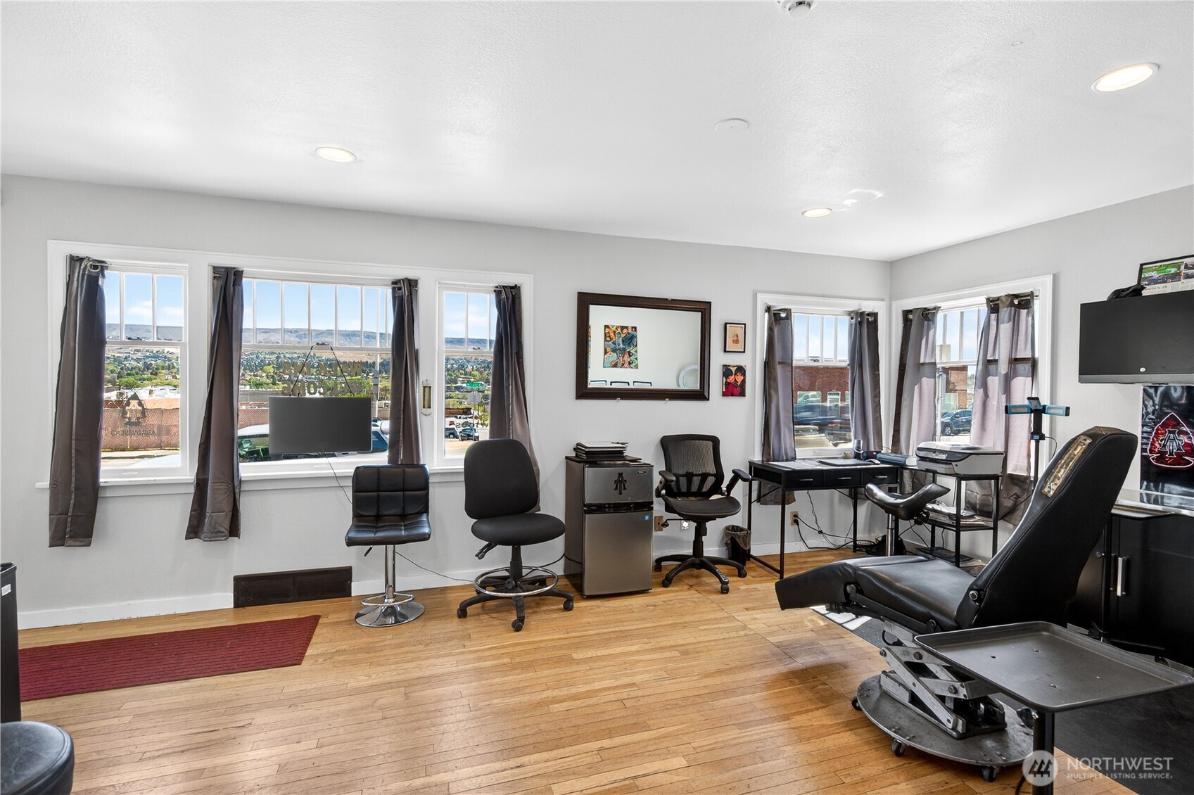 342 S Mission