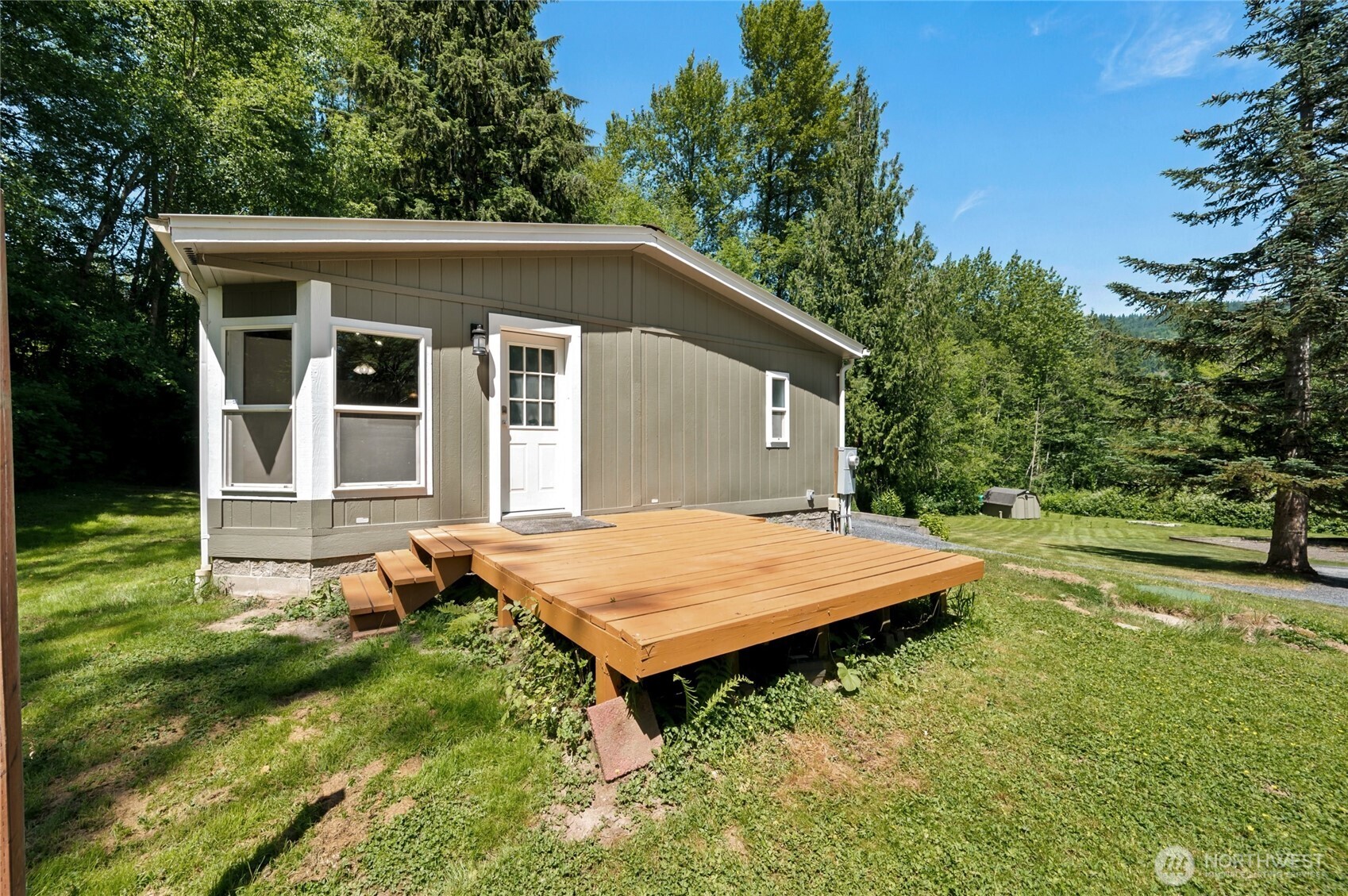 111 Shallow Shore Road
