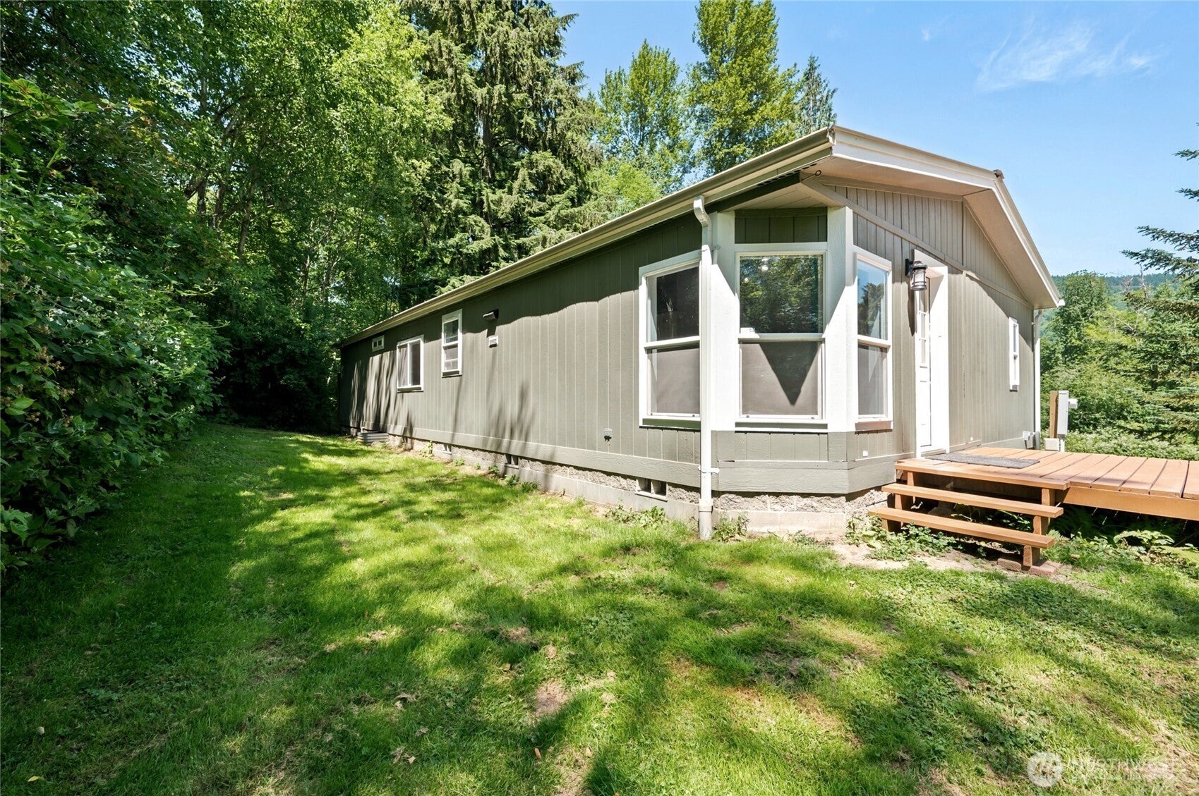 111 Shallow Shore Road