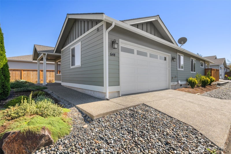 644 N Normande Lane