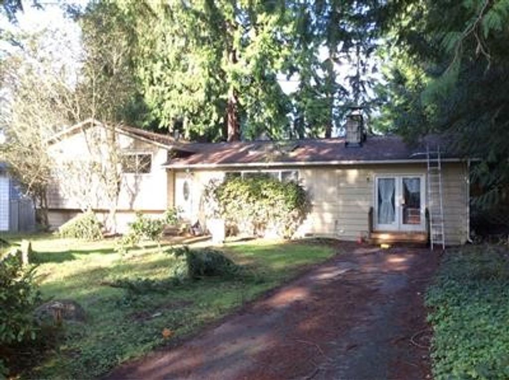 Photo of 11506 NE 113th Place, Kirkland, WA 98033 (MLS # 2348977)
